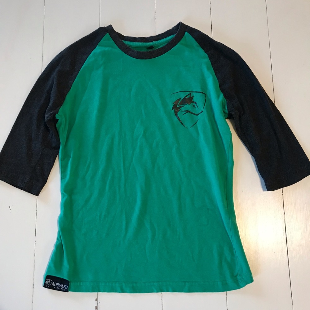 Women’s green Alphalete baseball tee